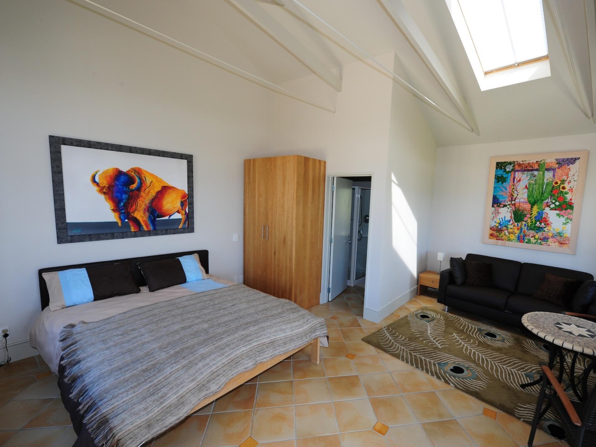 Windhover Suites Tasman Exterior photo